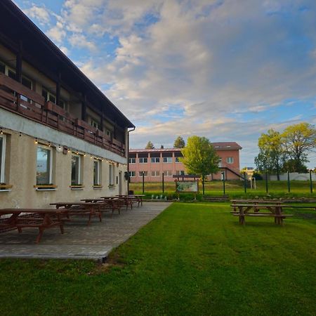 Turistická ubytovňa Spisske Tomasovce Exterior foto