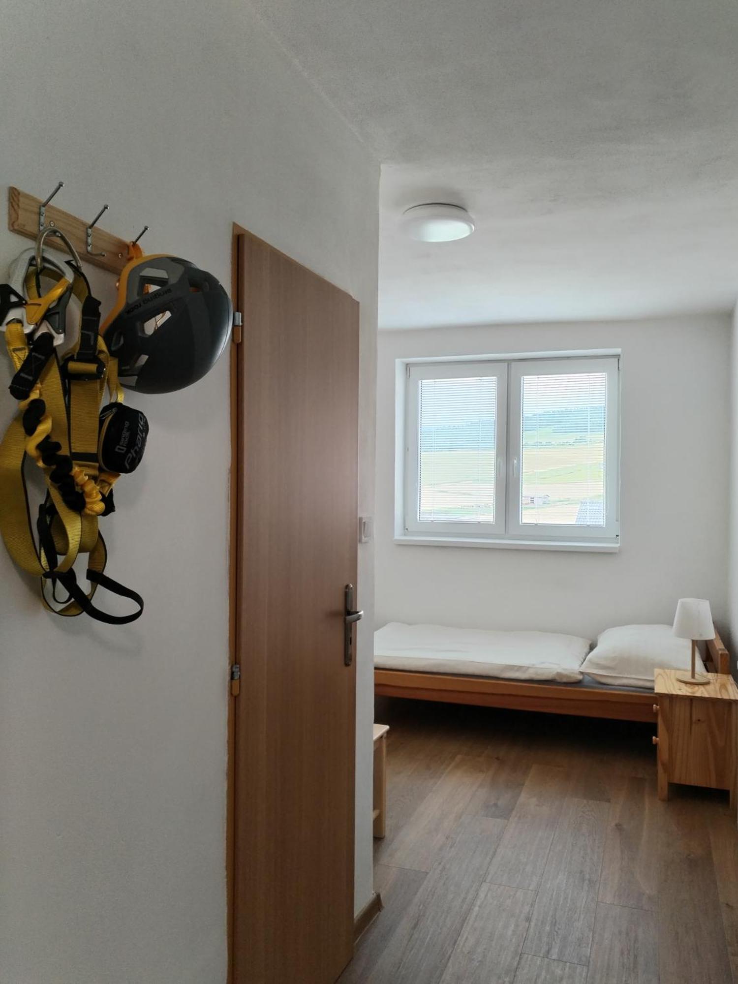 Turistická ubytovňa Spisske Tomasovce Exterior foto
